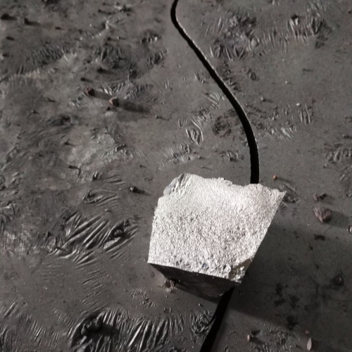 新疆重介质低硅铁